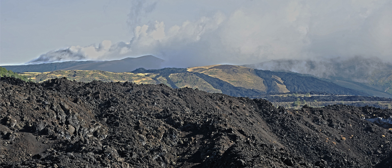 Sicilie Etna  v n.v.  2000 m.n.m