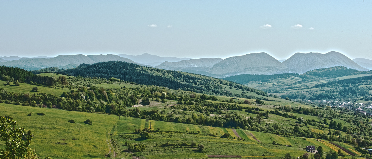 Slovensko Martinské Hole na jaře ze Štiavniku 2011