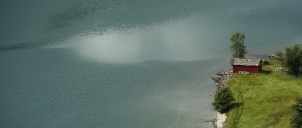 Norsko, jezero Strynevatnet z vesničky Flo...